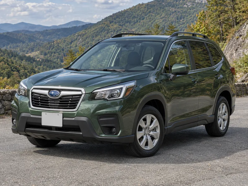 Subaru Forester — вид спереди в три четверти, иллюстрация модели